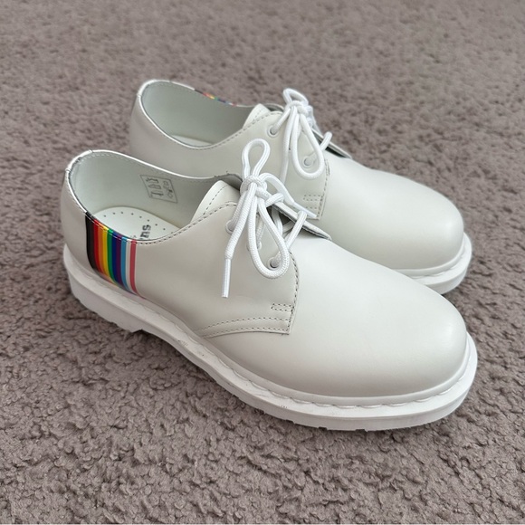 Dr. Martens 1461 For Pride White Leather Oxford Shoes Mens 7 Womens 8 - Picture 2 of 14